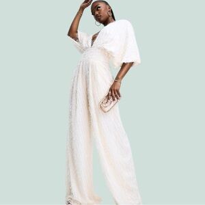 ASOS DESIGN NWT fluffy plunge wide leg  jumpsuit  in BUTTER CREAM Size 8